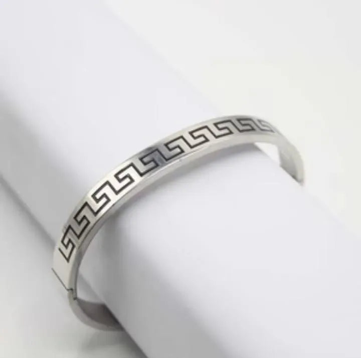 Royal Bangle- Gold